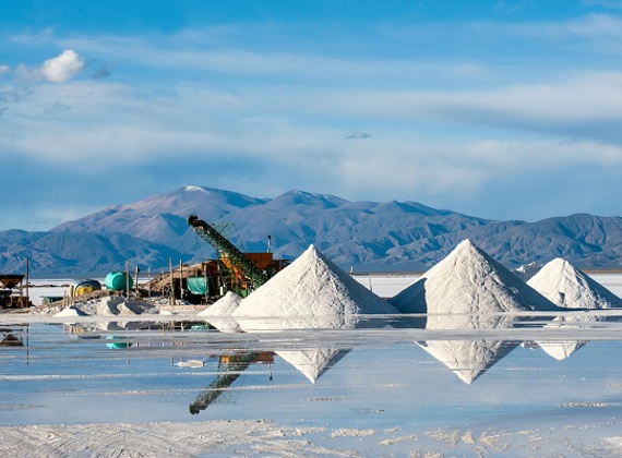 Electric Vehicles and the Growing Opportunity for Lithium Miners